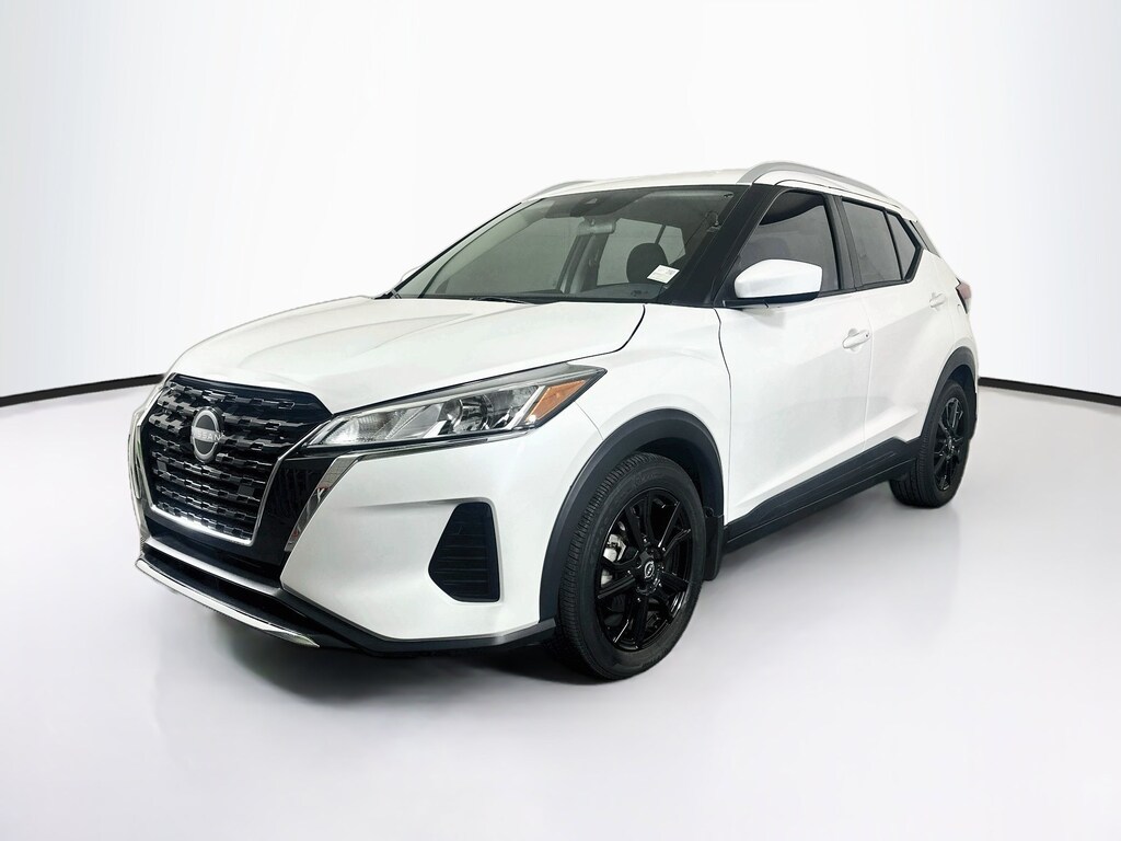 Used 2023 Nissan Kicks SV SV FWD