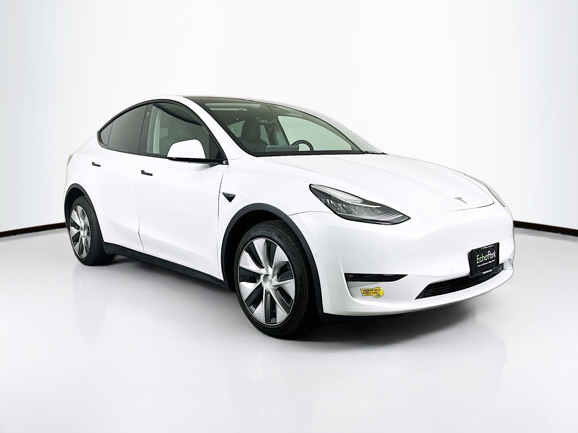 2022 Tesla Model Y Long Range Dual Motor All-Wheel Drive's photo