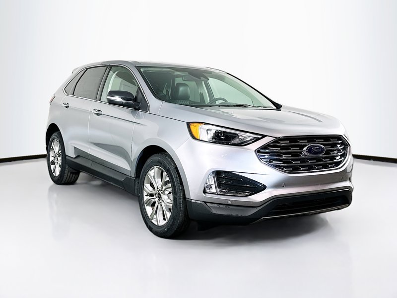 2024 Ford Edge Titanium's photo