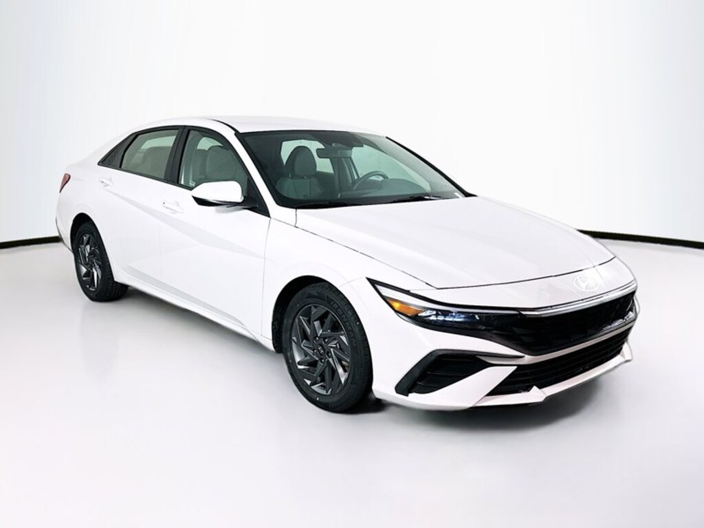 Used 2024 Hyundai Elantra SEL SEL IVT