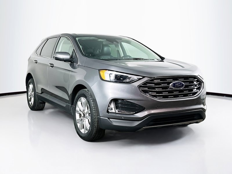 2024 Ford Edge Titanium's photo