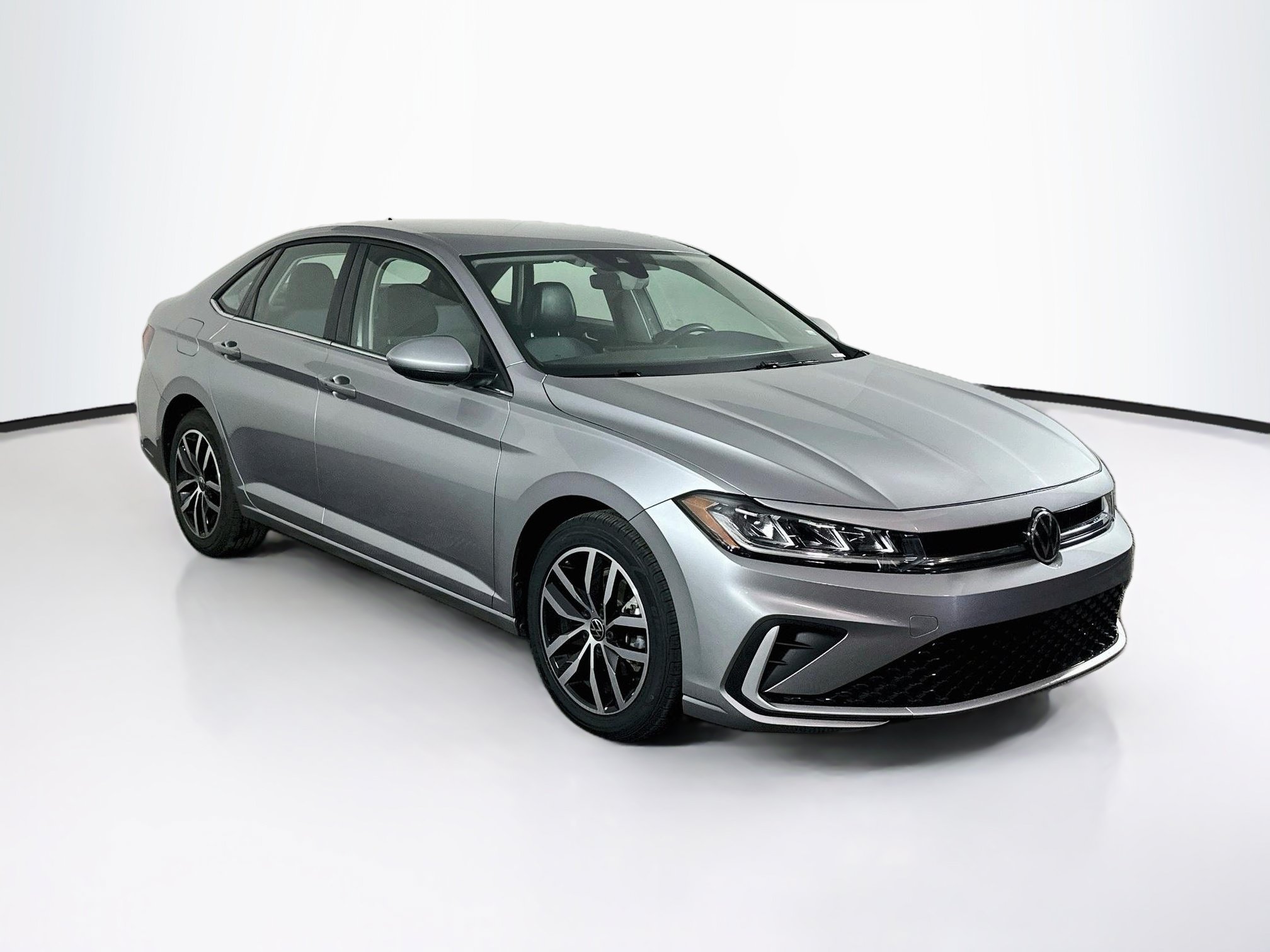 Used 2025 Volkswagen Jetta SE SE Auto