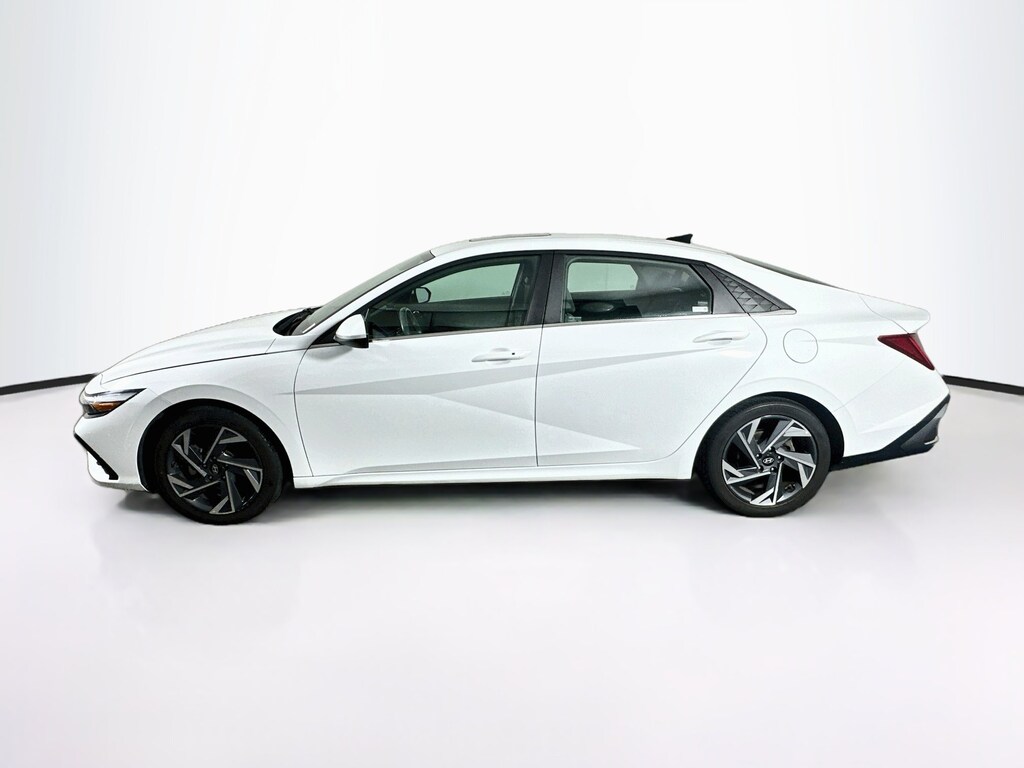 Used 2025 Hyundai Elantra SEL Convenience SEL Convenience IVT