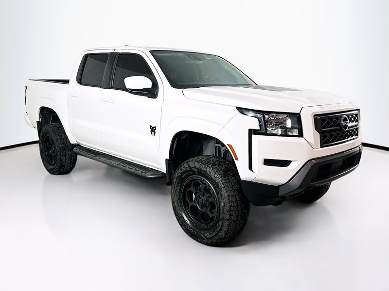 2024 Nissan Frontier SV's photo