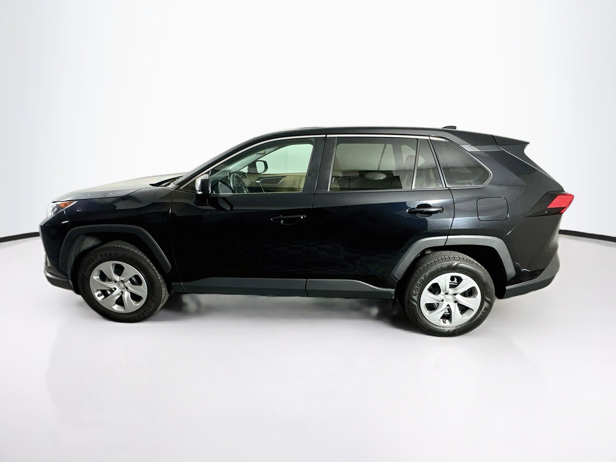 Used 2022 Toyota RAV4 LE LE AWD