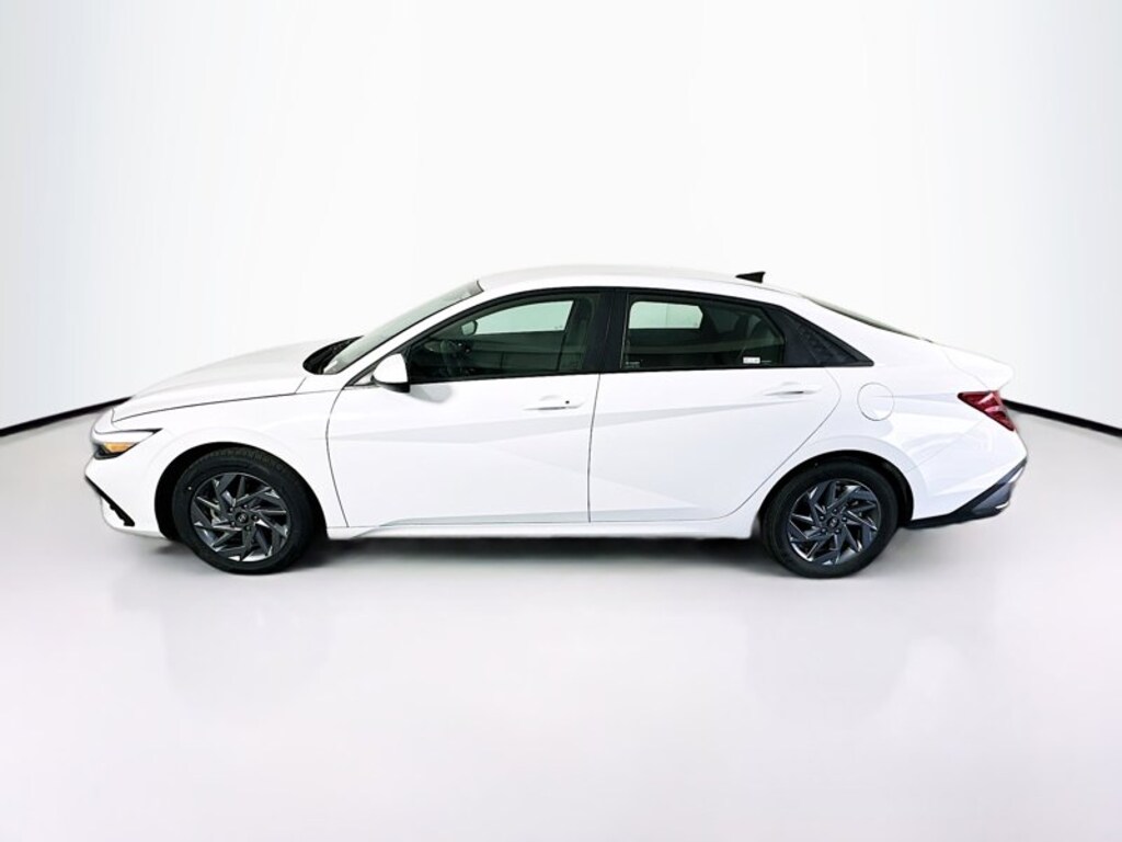 Used 2024 Hyundai Elantra SEL SEL IVT