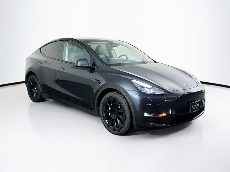 2024 Tesla Model Y Long Range Dual Motor All-Wheel Drive's photo