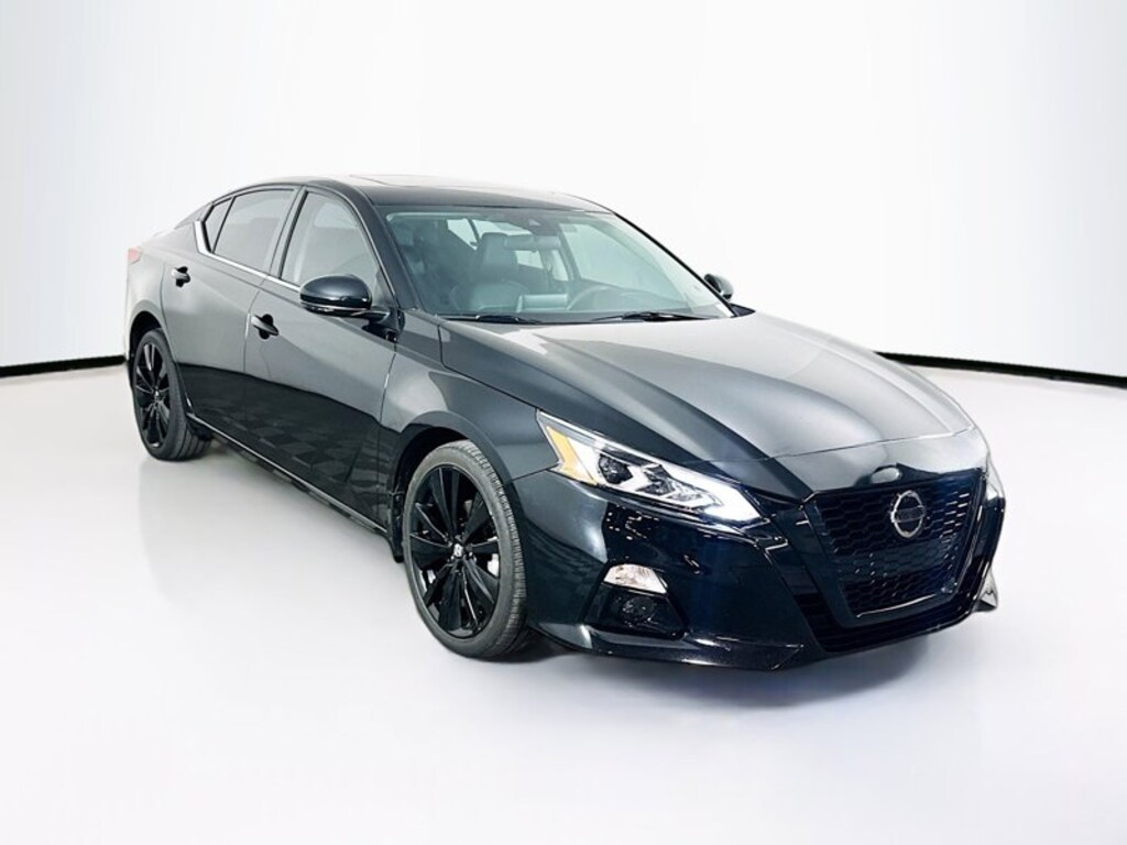 Used 2022 Nissan Altima 2.5 SR Sedan