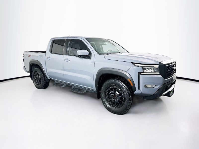 2022 Nissan Frontier PRO-4X's photo