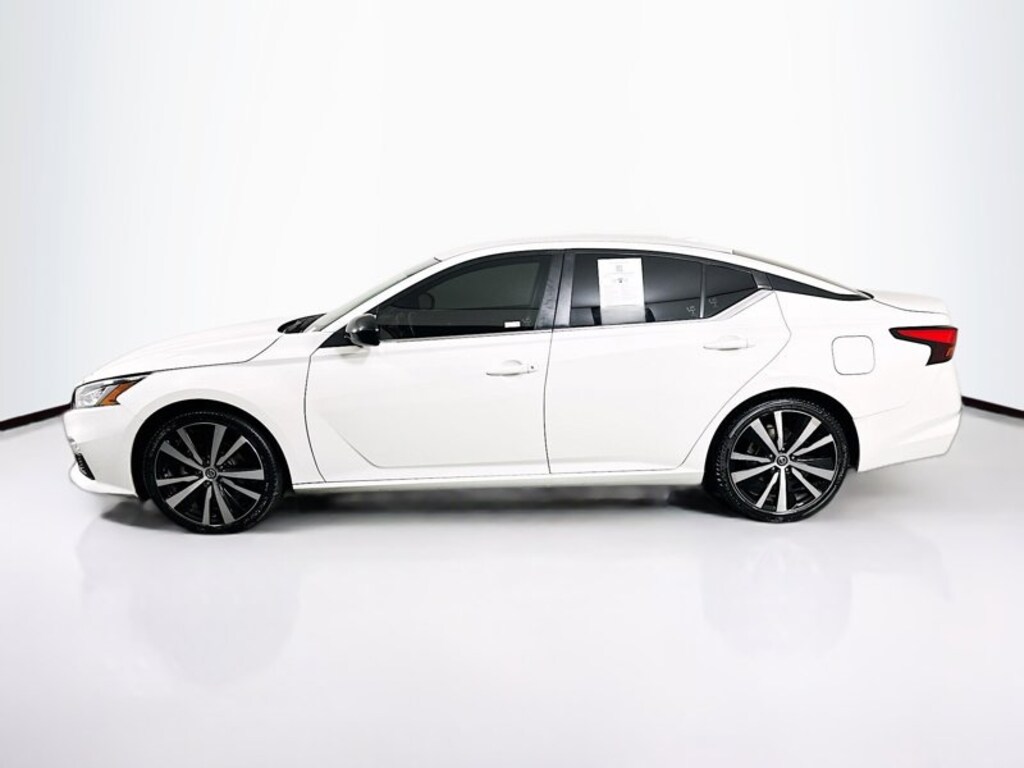 Used 2021 Nissan Altima 2.5 SR Sedan