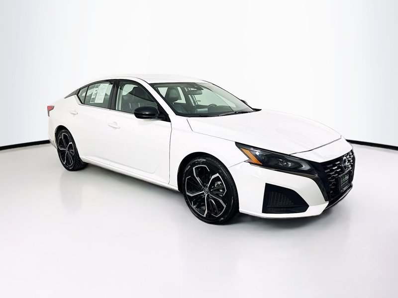 2024 Nissan Altima SR