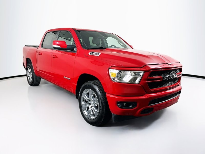 2020 RAM 1500 Big Horn/Lone Star 4x4 Crew Cab 5'7's photo