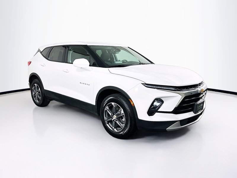 2025 Chevrolet Blazer 2.0T 2LT FWD's photo