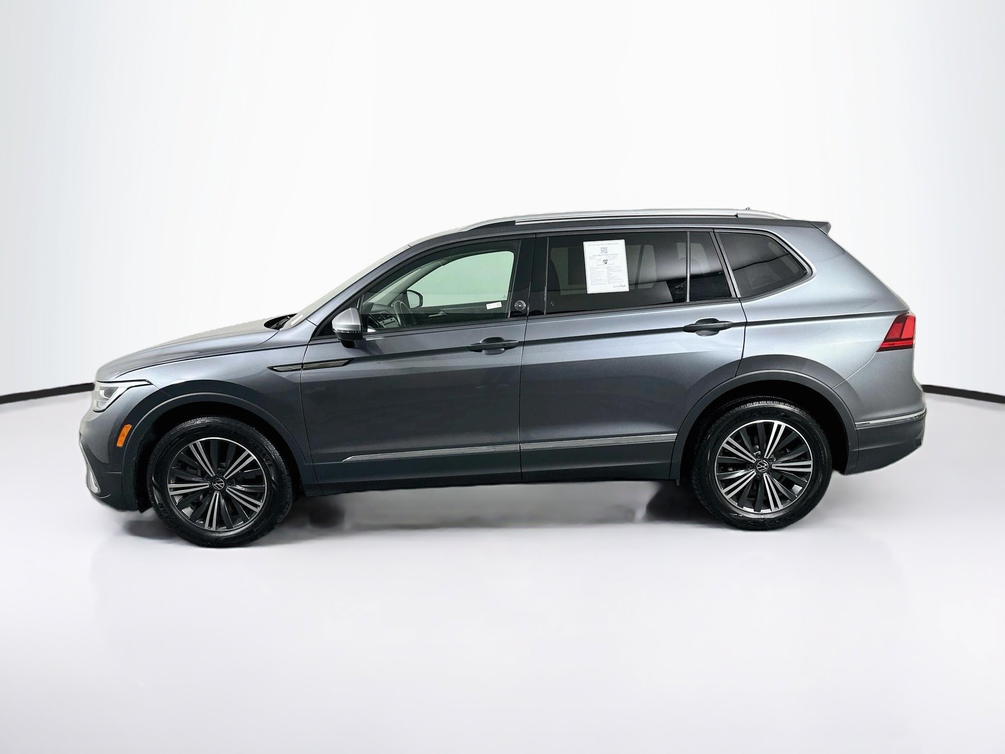 Used 2024 Volkswagen Tiguan Wolfsburg Edition 2.0T Wolfsburg Edition FWD