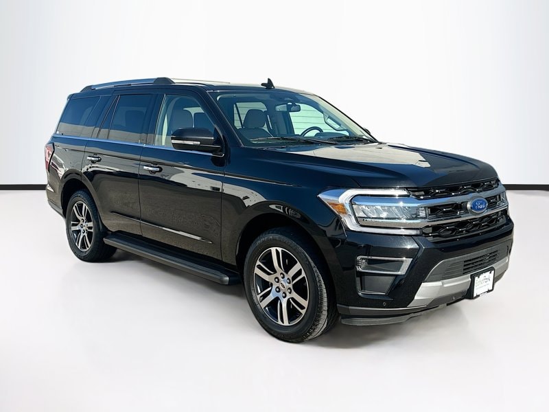 2024 Ford Expedition Limited's photo