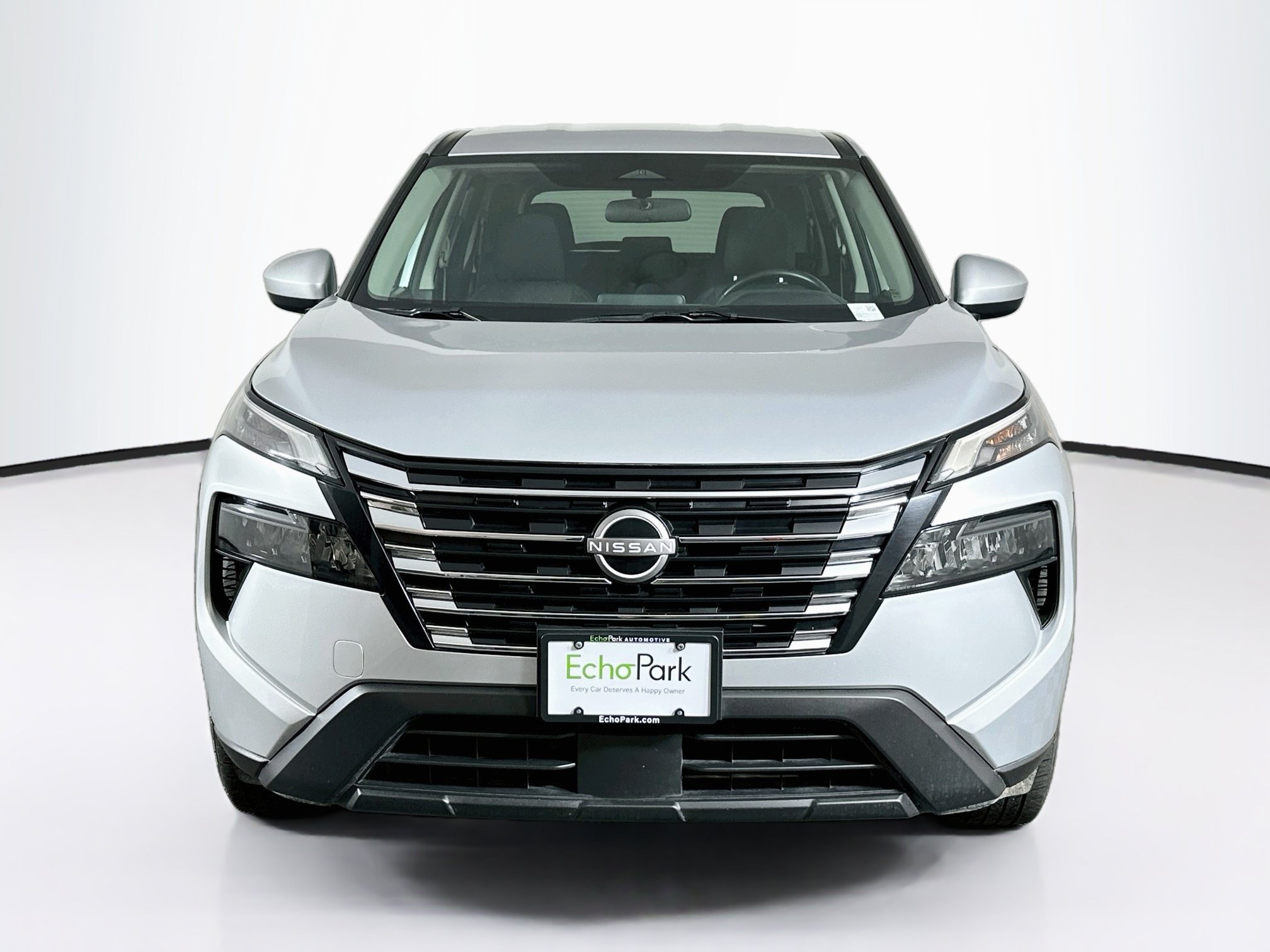 Used 2025 Nissan Rogue SV FWD SV
