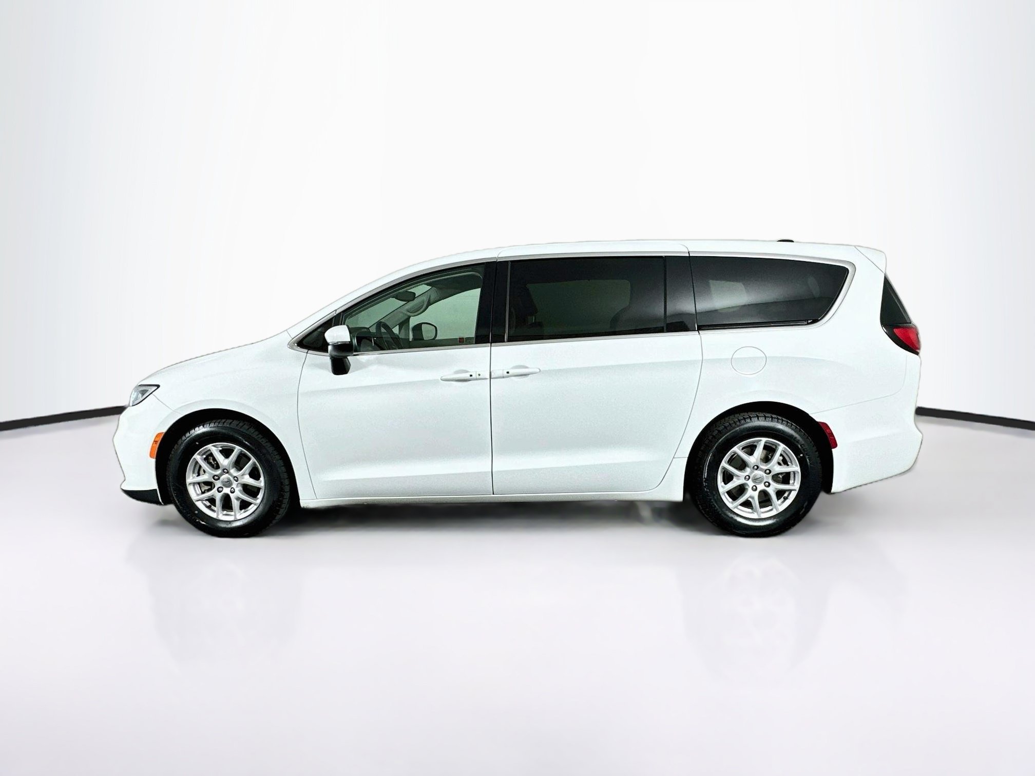 Used 2023 Chrysler Pacifica Touring L Touring L FWD