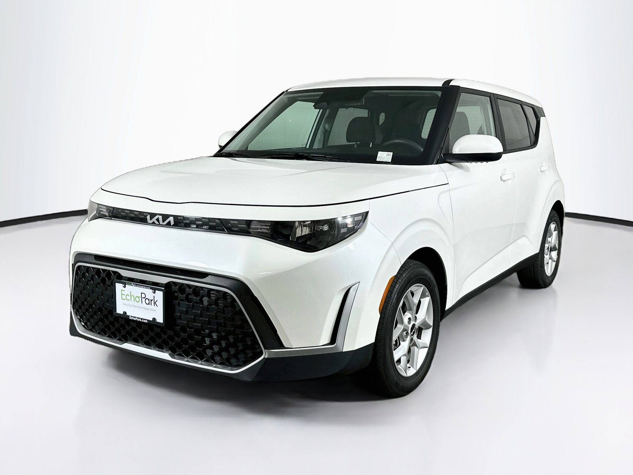 Used 2025 Kia Soul LX LX FWD