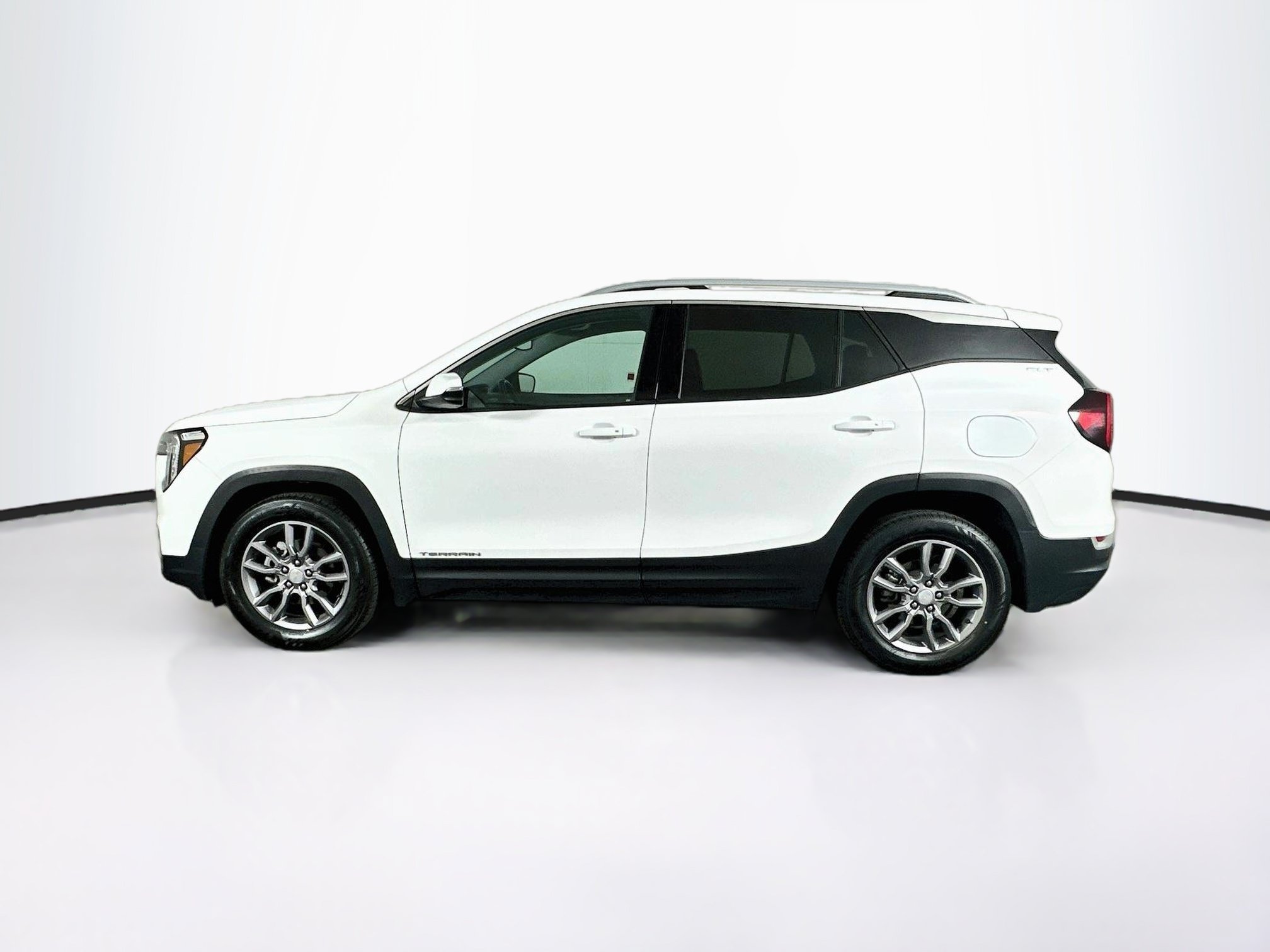 Used 2024 GMC Terrain SLT FWD SLT