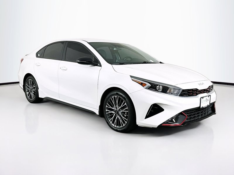 2023 Kia Forte GT-Line AT's photo