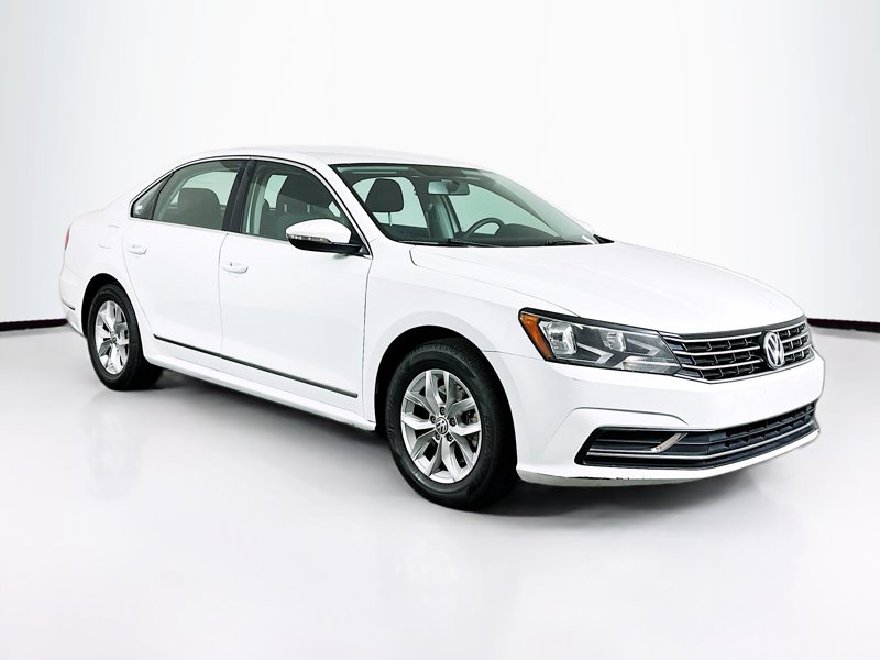 2016 Volkswagen Passat 1.8T S Auto PZEV's photo