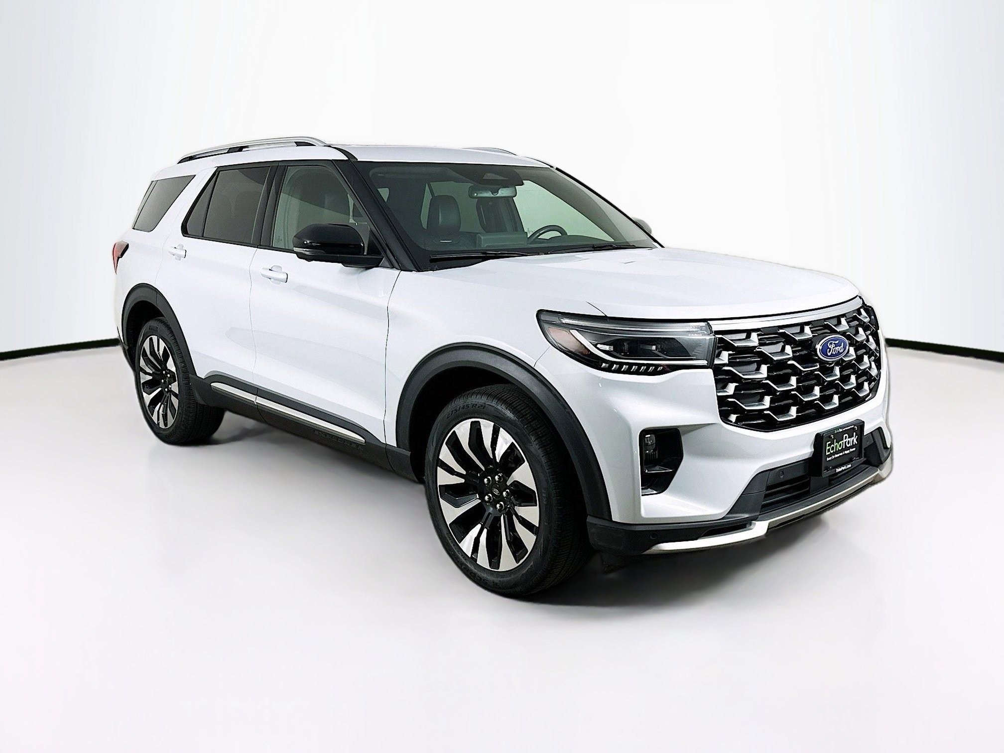 2025 Ford Explorer Platinum 4WD (PL535)'s photo