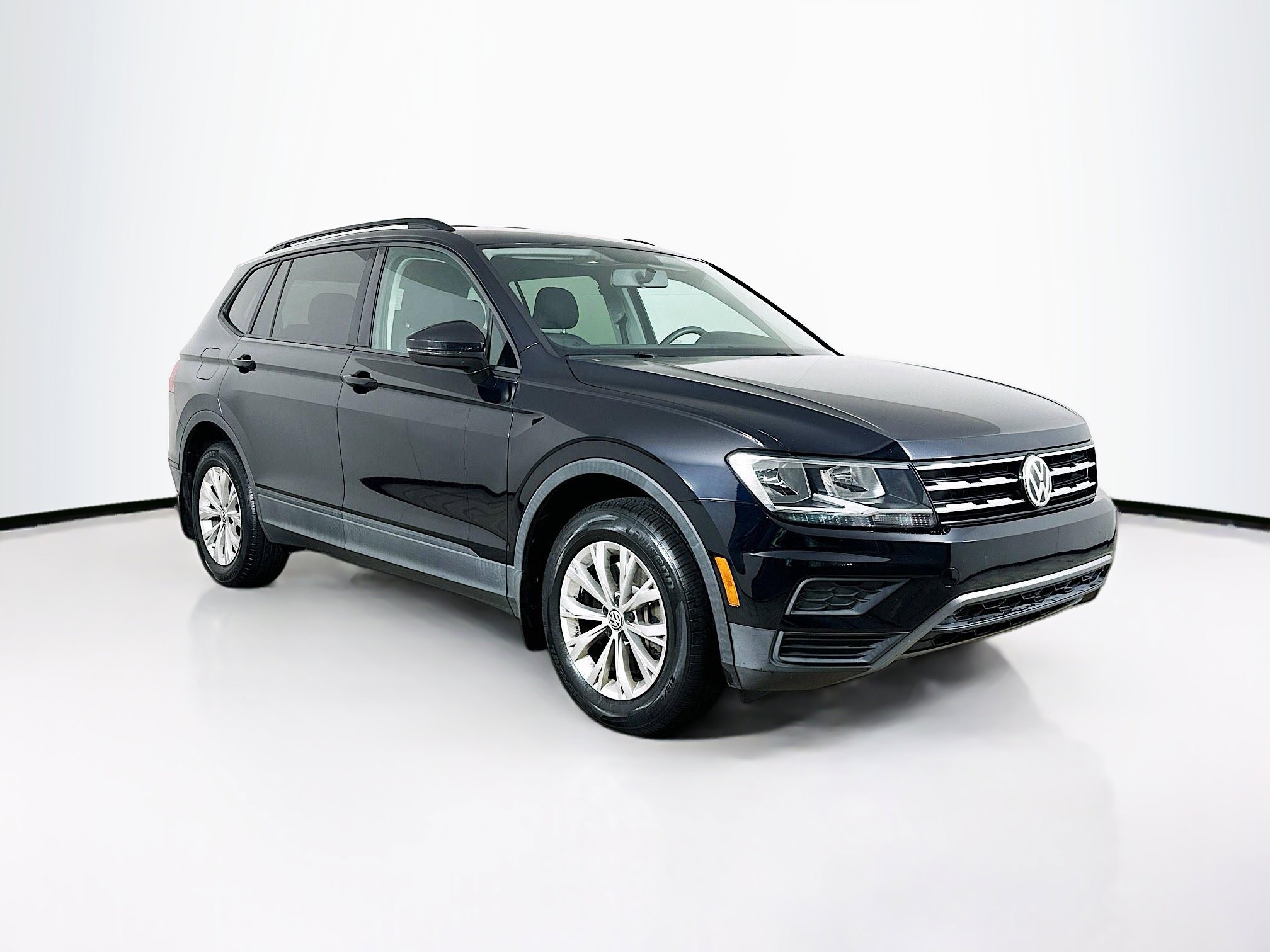 2019 Volkswagen Tiguan 2.0T S's photo