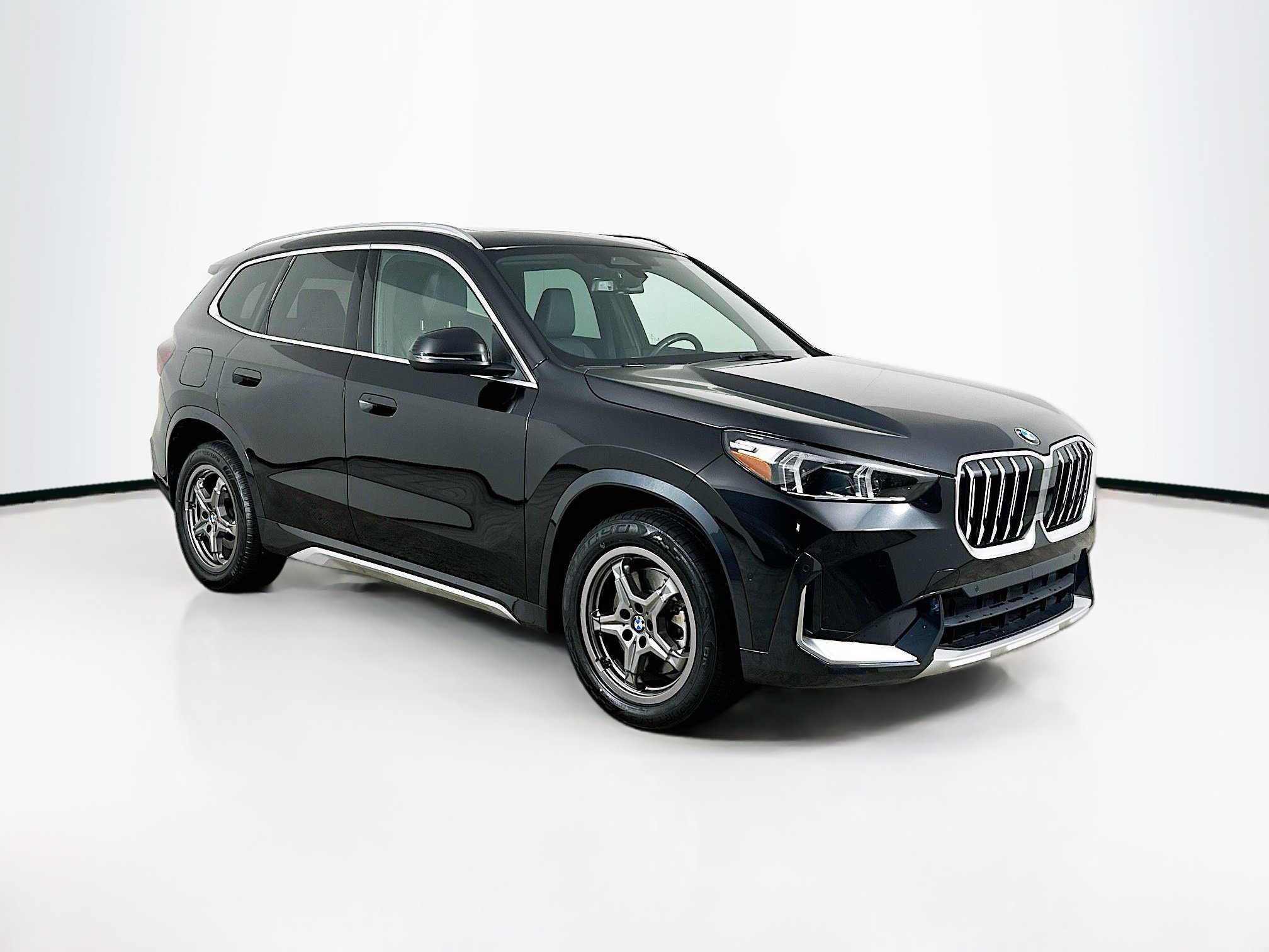 2025 BMW X1 xDrive28i's photo
