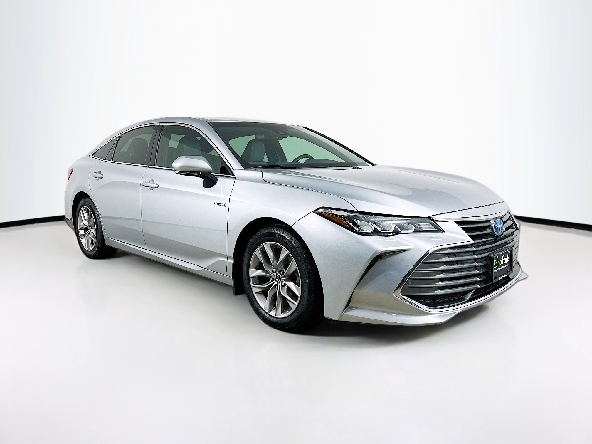 2019 Toyota Avalon XLE
