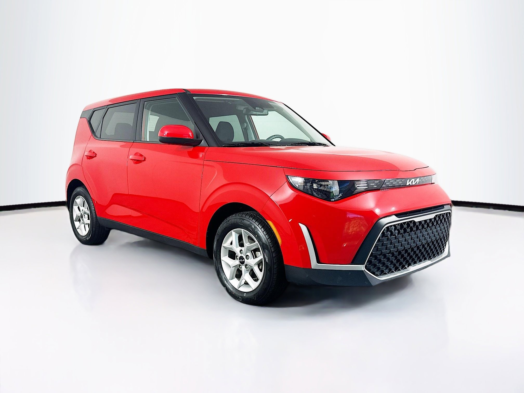 2025 Kia Soul 2.0L LX IVT's photo