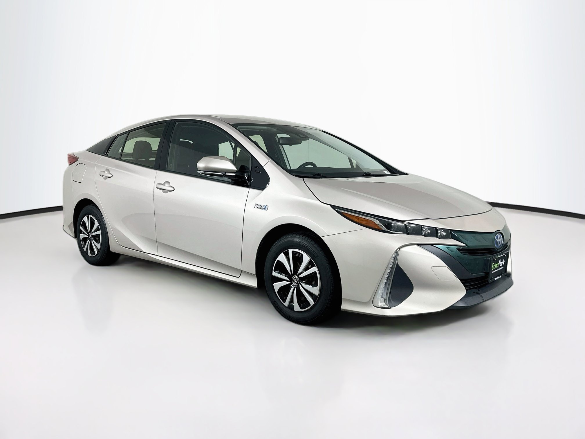  Toyota Prius Prime