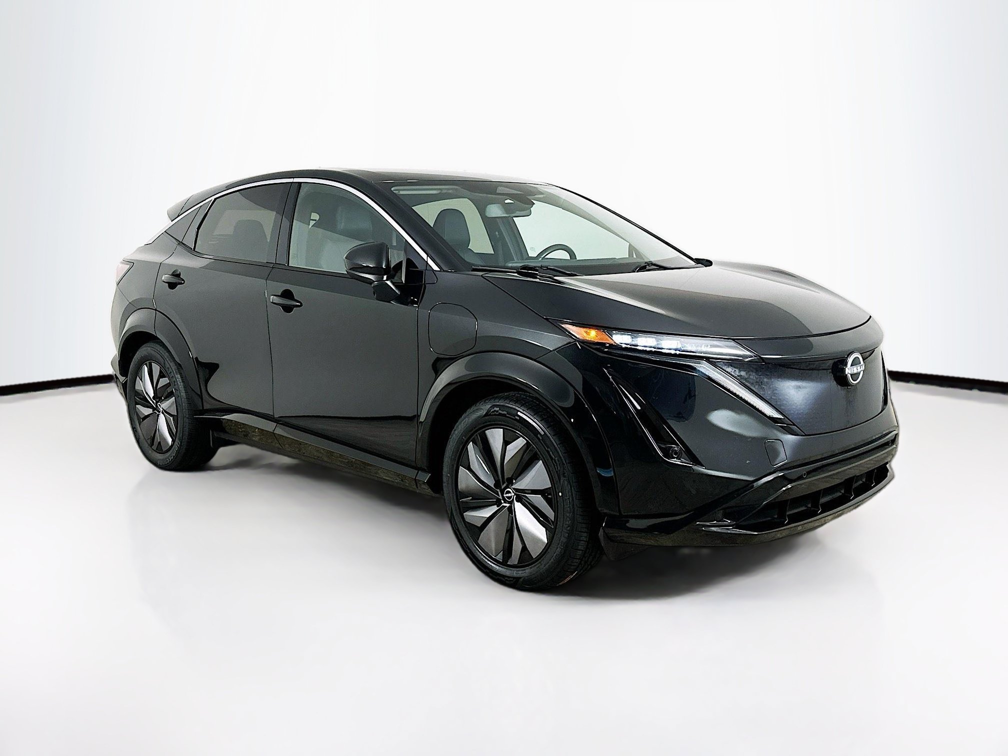 2023 Nissan Ariya Engage FWD's photo