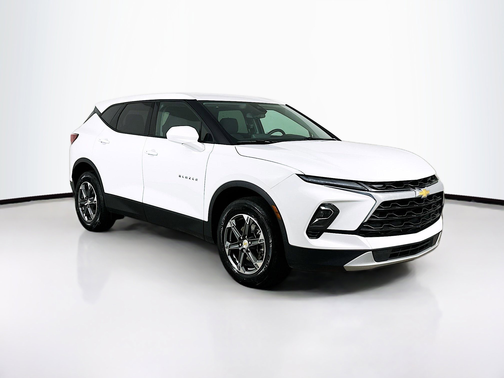 2025 Chevrolet Blazer 2.0T 2LT FWD's photo