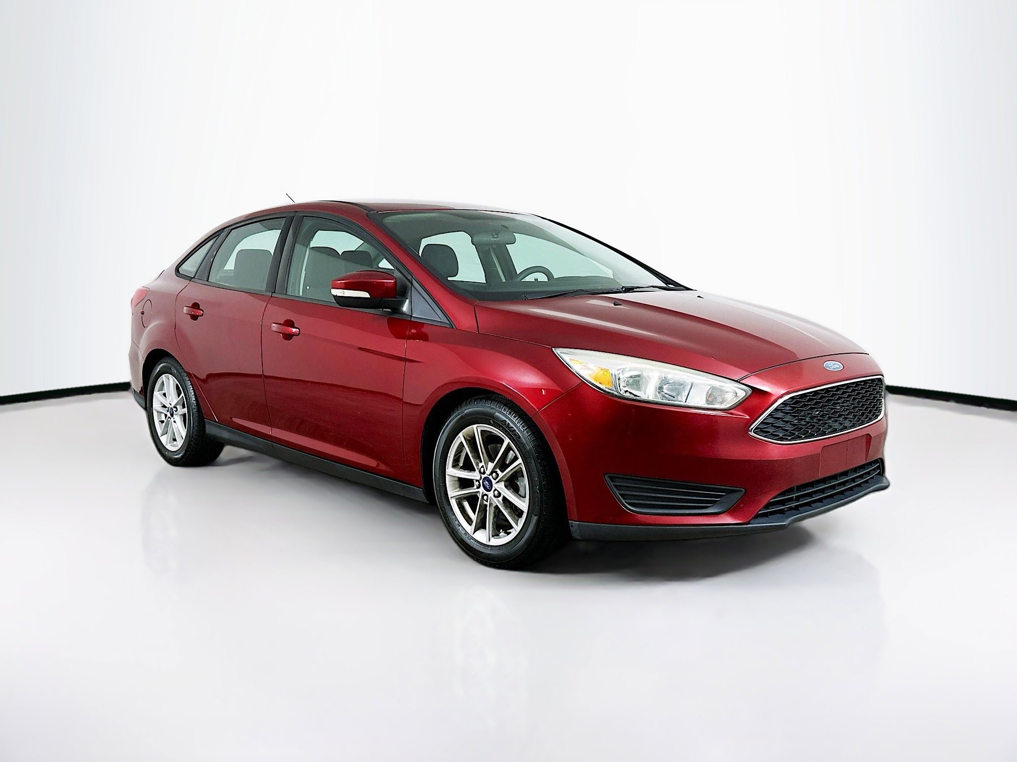 2015 Ford Focus SE's photo