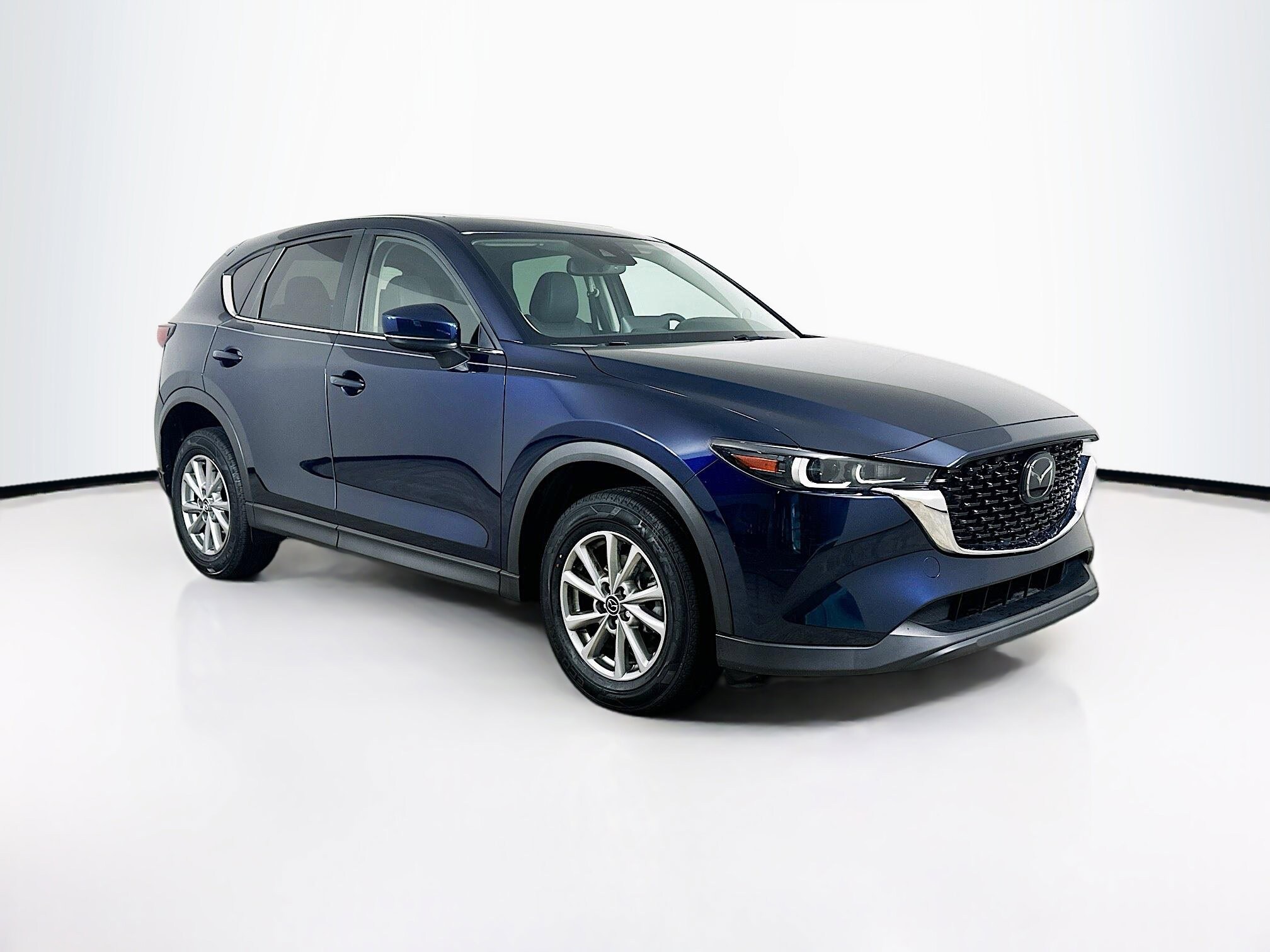 2023 Mazda CX-5 S Preferred package Auto AWD's photo