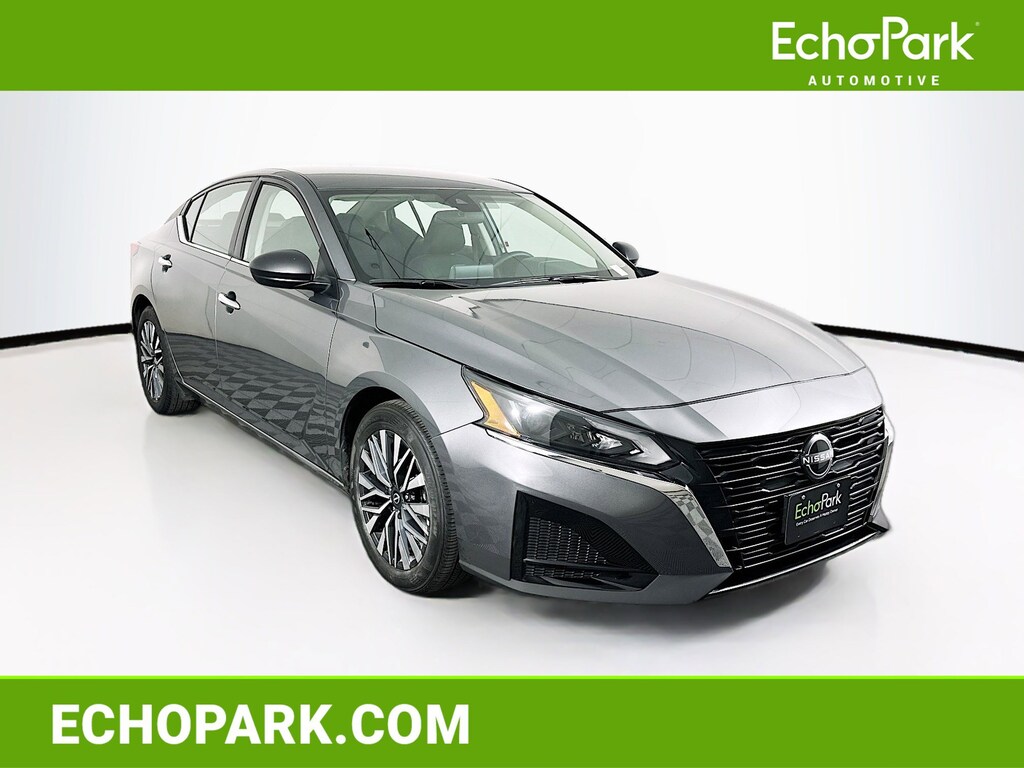 Used 2025 Nissan Altima SV SV FWD