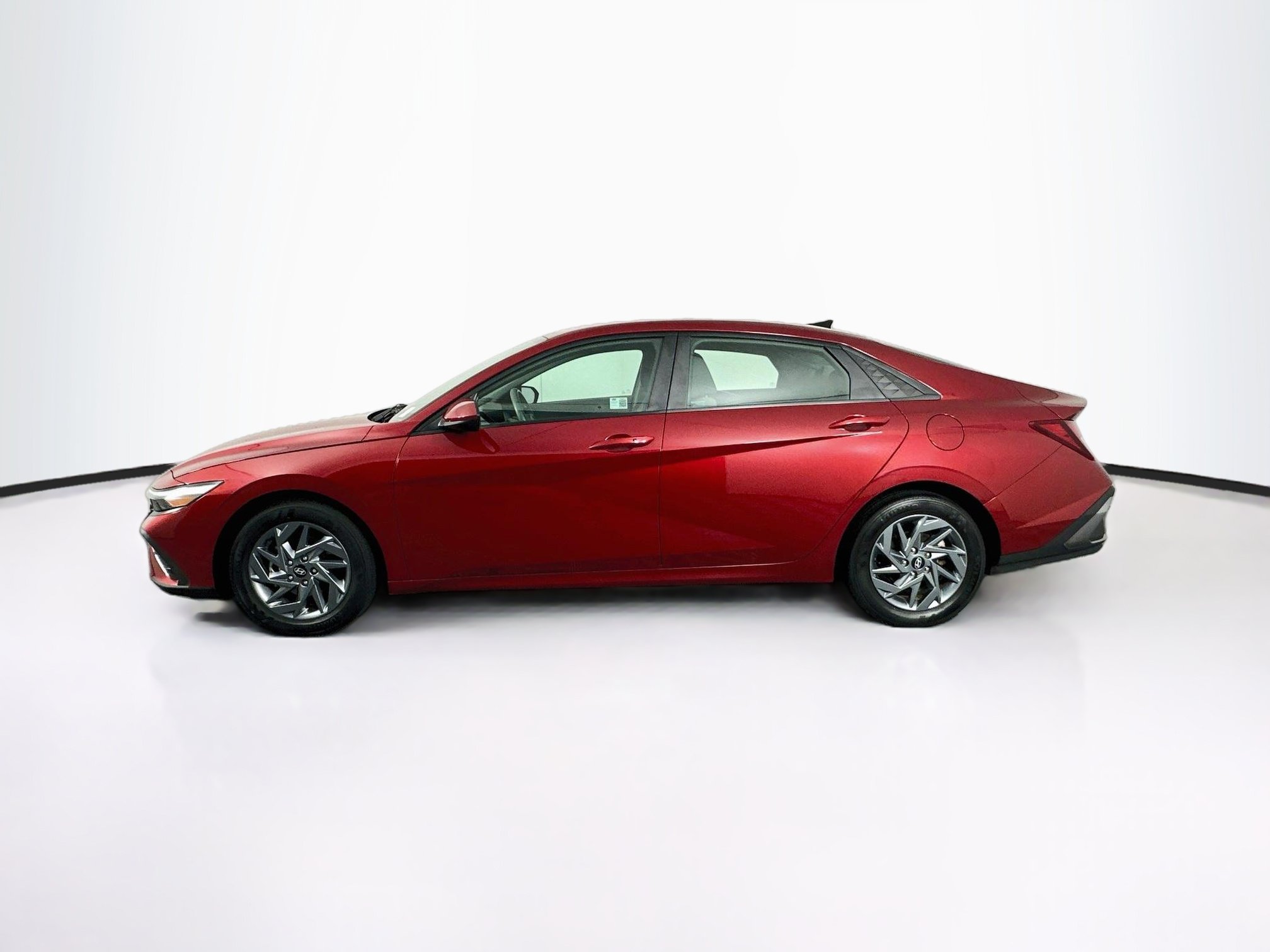Used 2024 Hyundai Elantra SEL SEL IVT