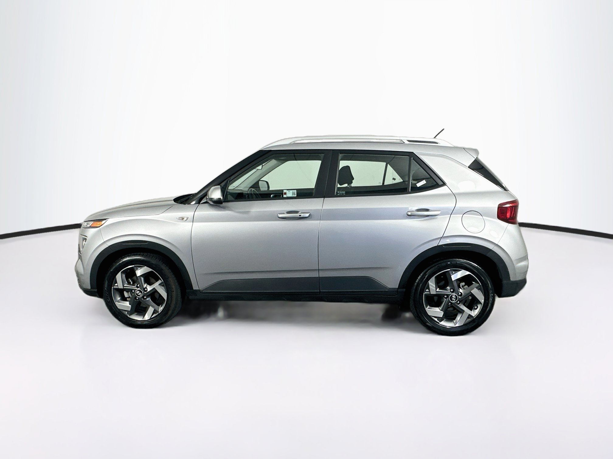 Used 2025 Hyundai Venue SEL SEL IVT