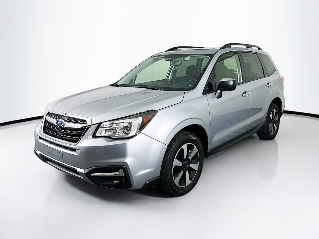 Used 2017 Subaru Forester Premium 2.5i Premium CVT