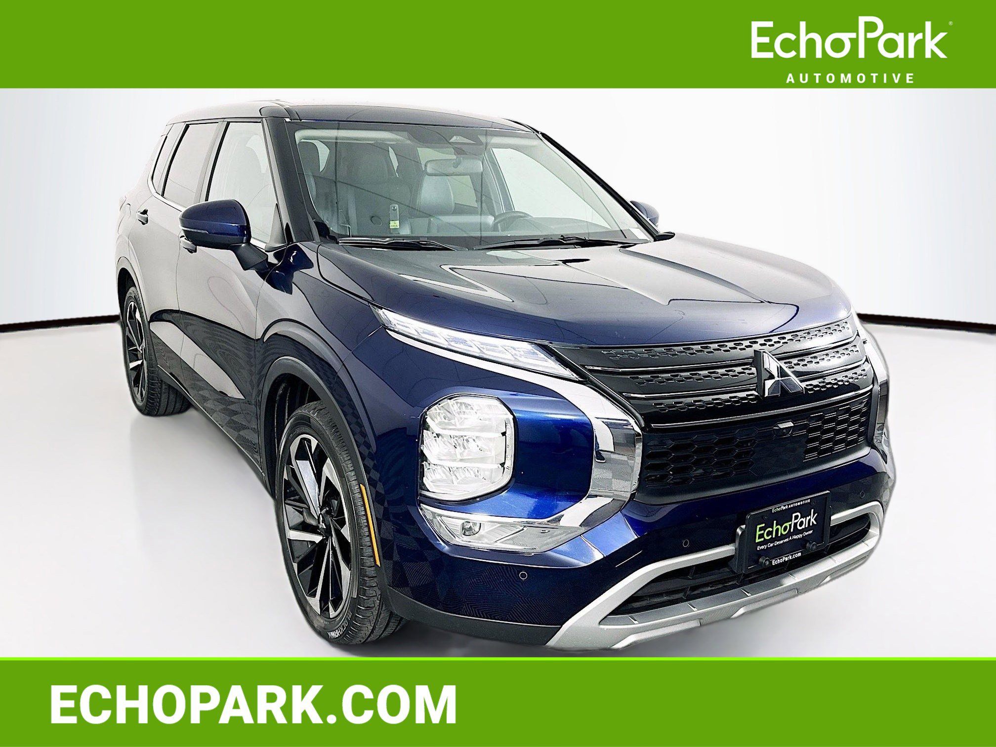 2024 Mitsubishi Outlander SE 2WD's photo
