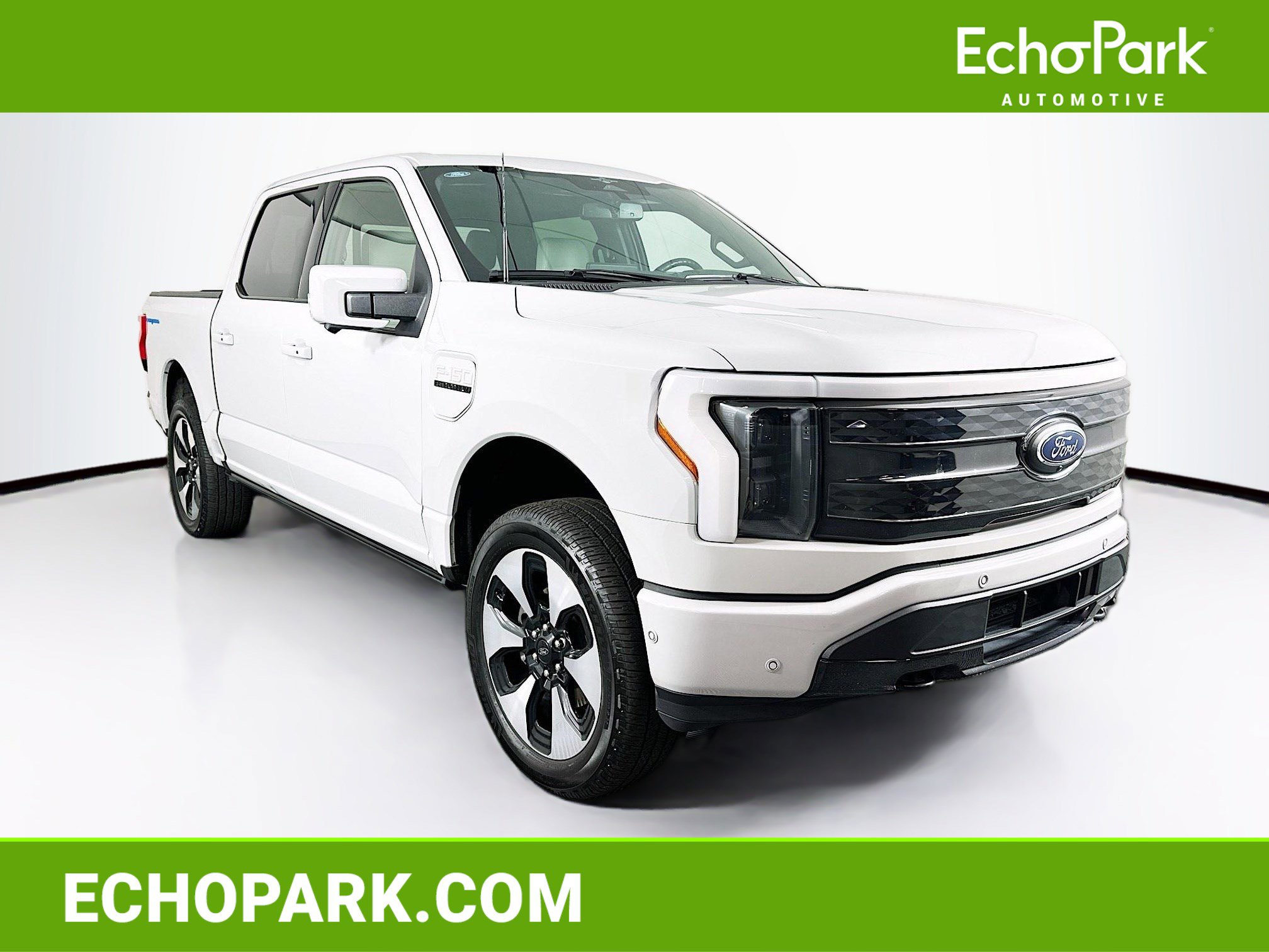 2023 Ford F-150 Lightning Platinum's photo