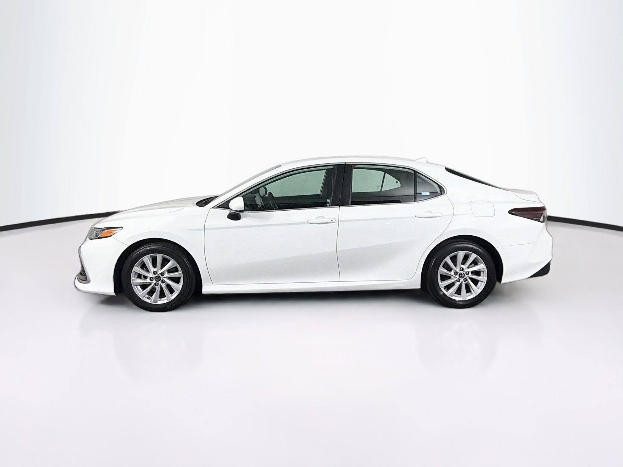 Used 2022 Toyota Camry LE LE Auto