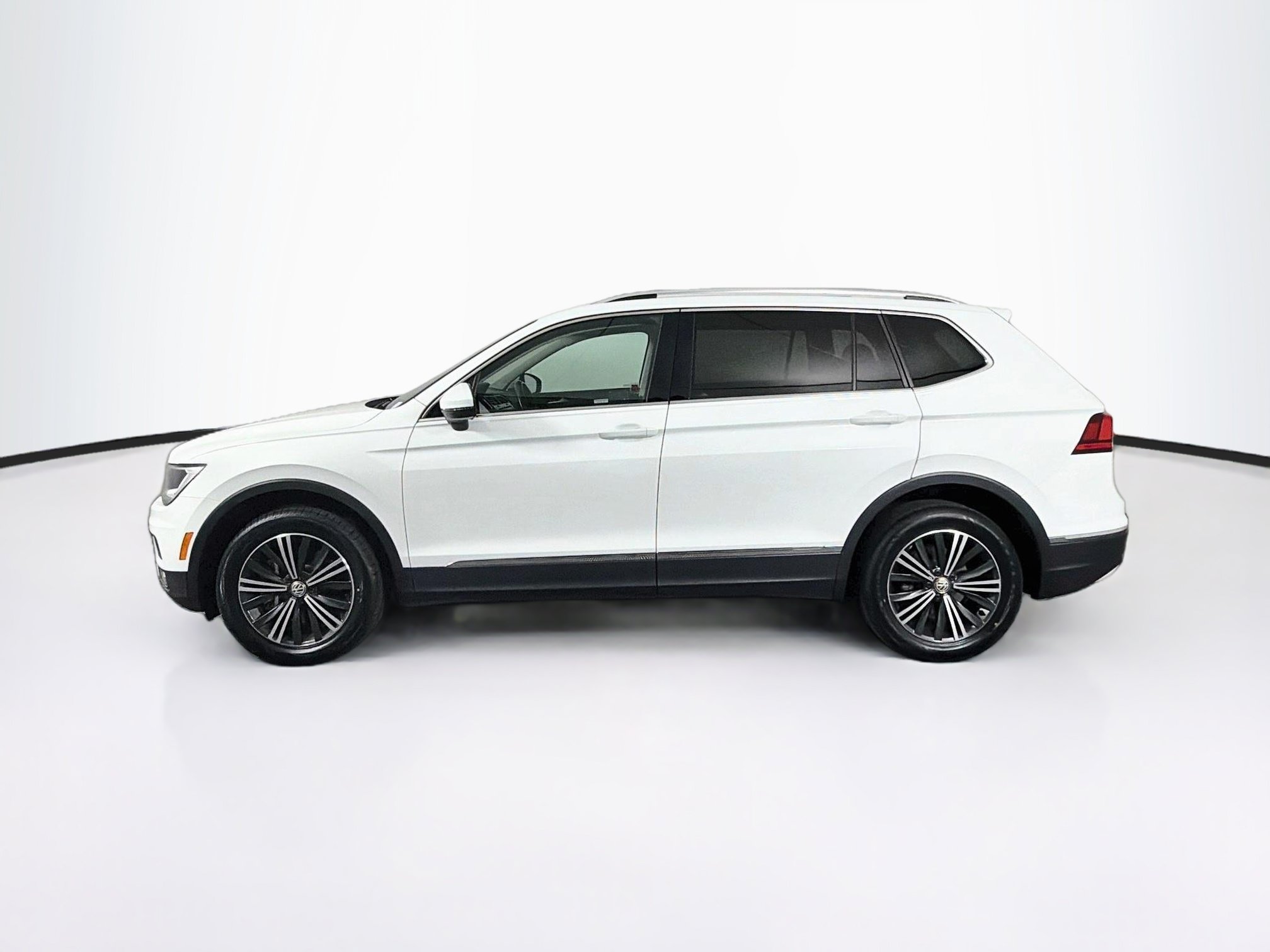 Used 2019 Volkswagen Tiguan SEL 2.0T SEL 4MOTION