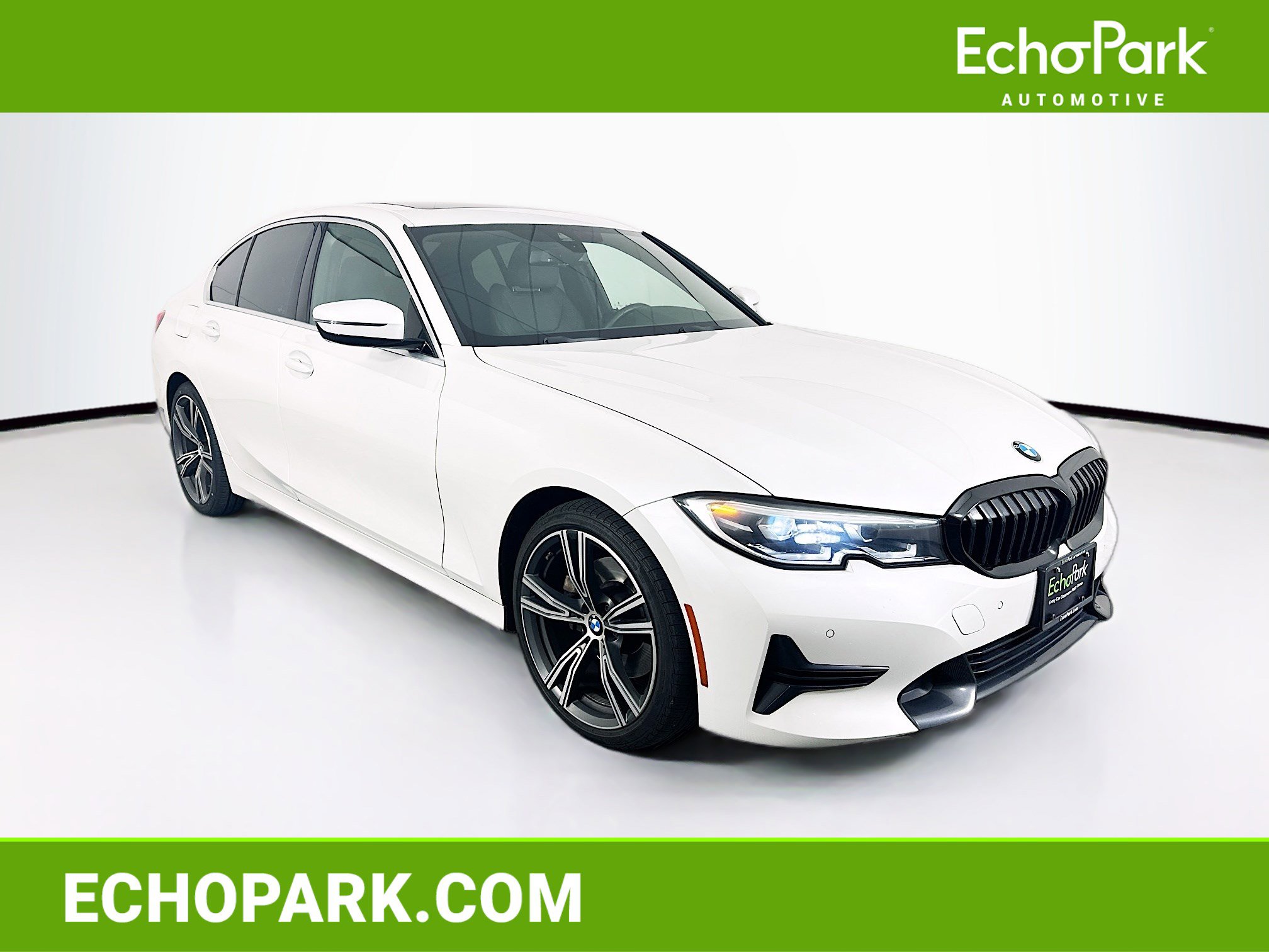 2021 BMW 3 Series 330i Sedan's photo