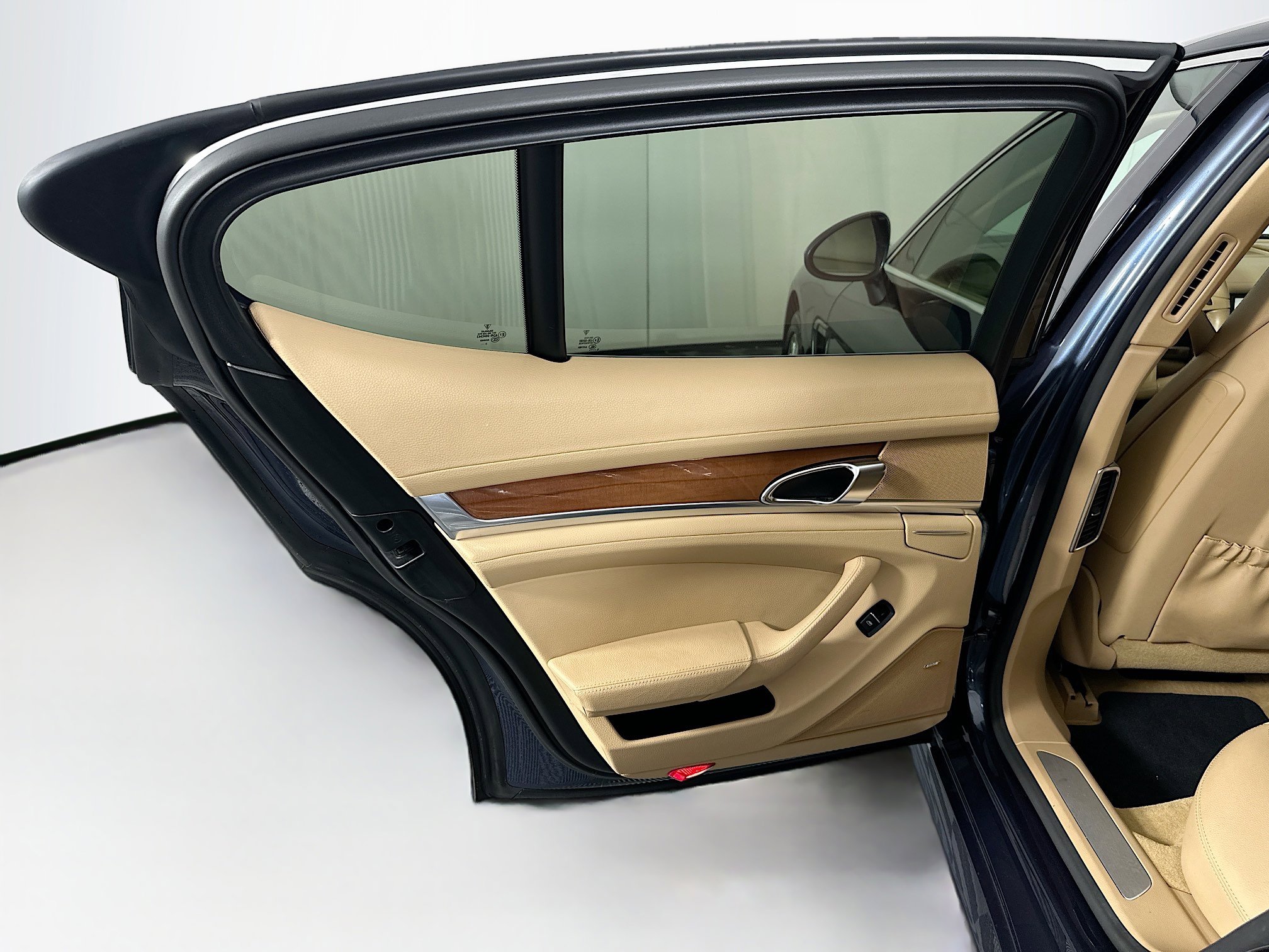 2014 Porsche Panamera S - Photo 22