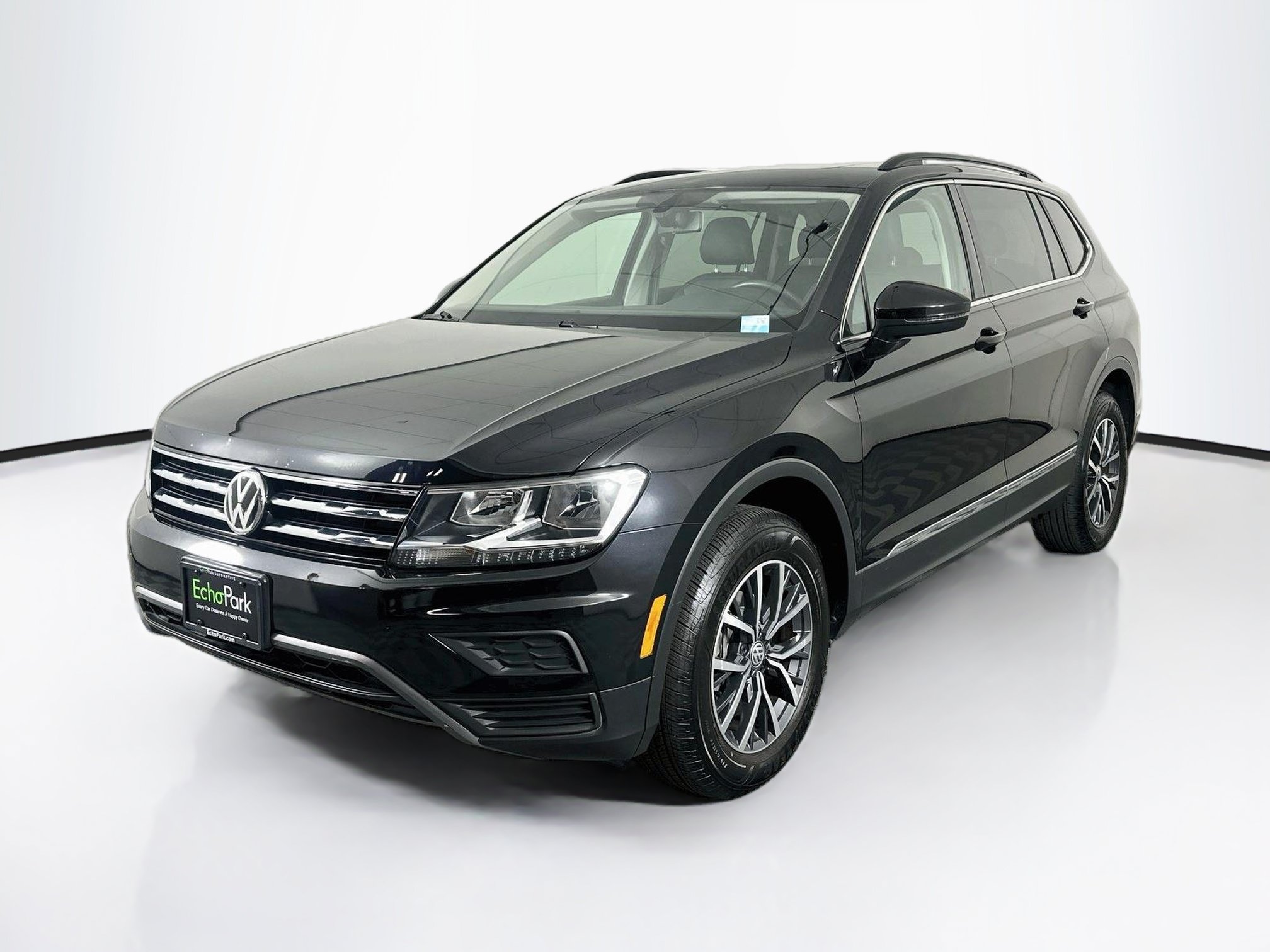 Used 2020 Volkswagen Tiguan SE 2.0T SE FWD