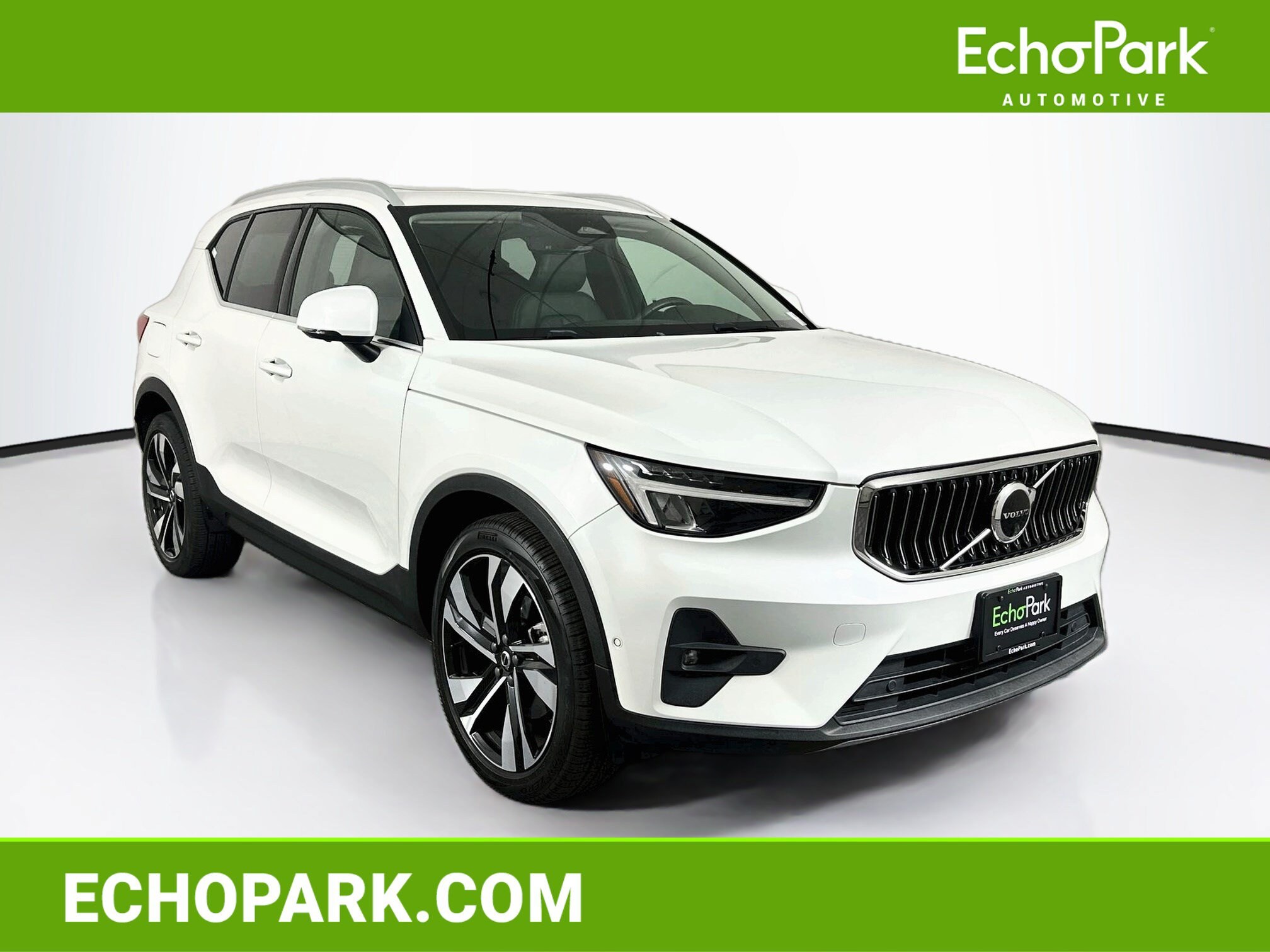 2023 Volvo XC40