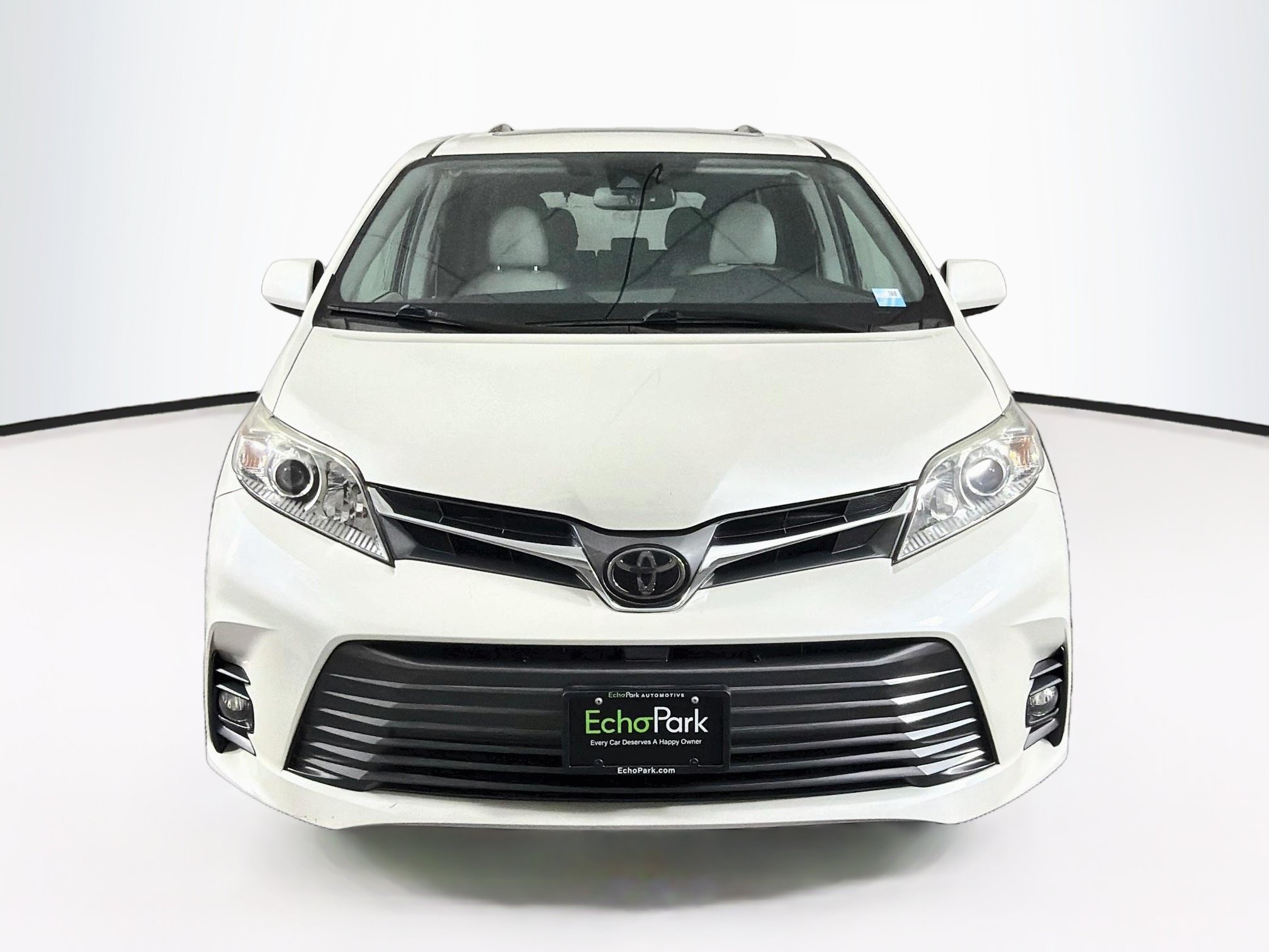 Used 2018 Toyota Sienna XLE XLE AWD 7-Passenger
