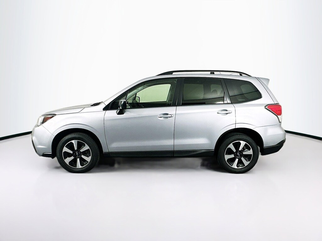Used 2017 Subaru Forester Premium 2.5i Premium CVT