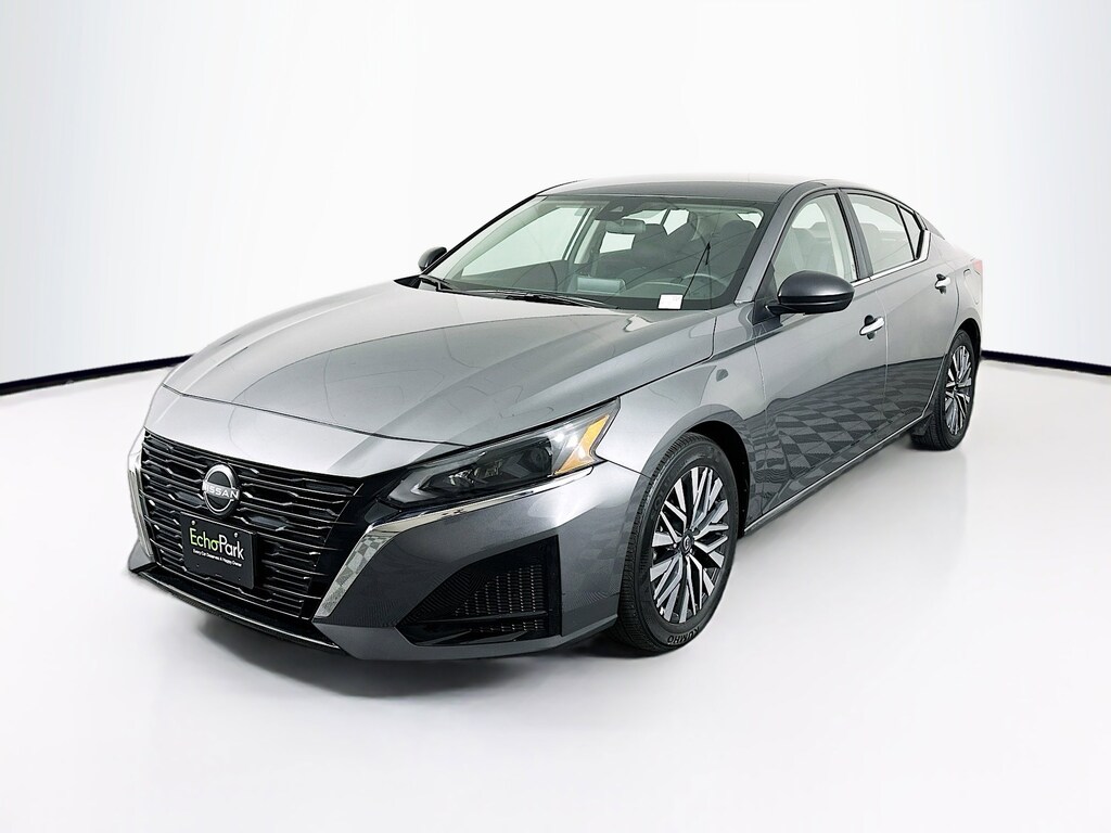 Used 2025 Nissan Altima SV SV FWD